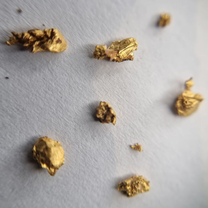 Gold hits record price