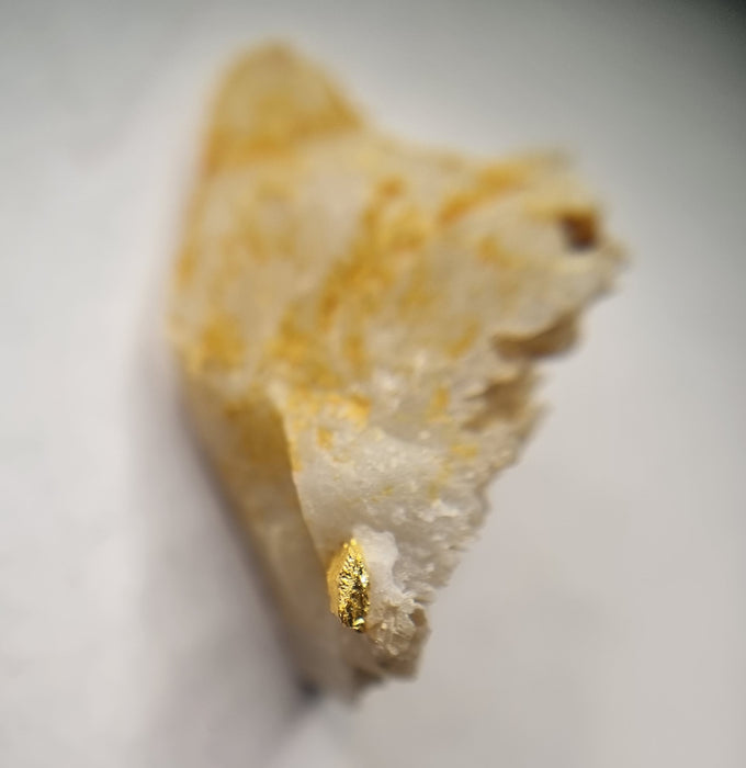Gold crystal in Quartz Berringa Victoria Australia 25190