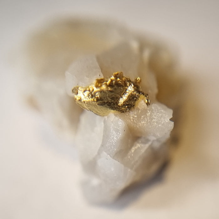 Gold in quartz - Berringa Victoria Australia   25198