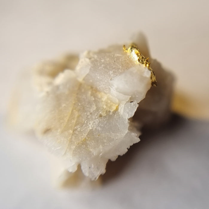 Gold in quartz - Berringa Victoria Australia   25198