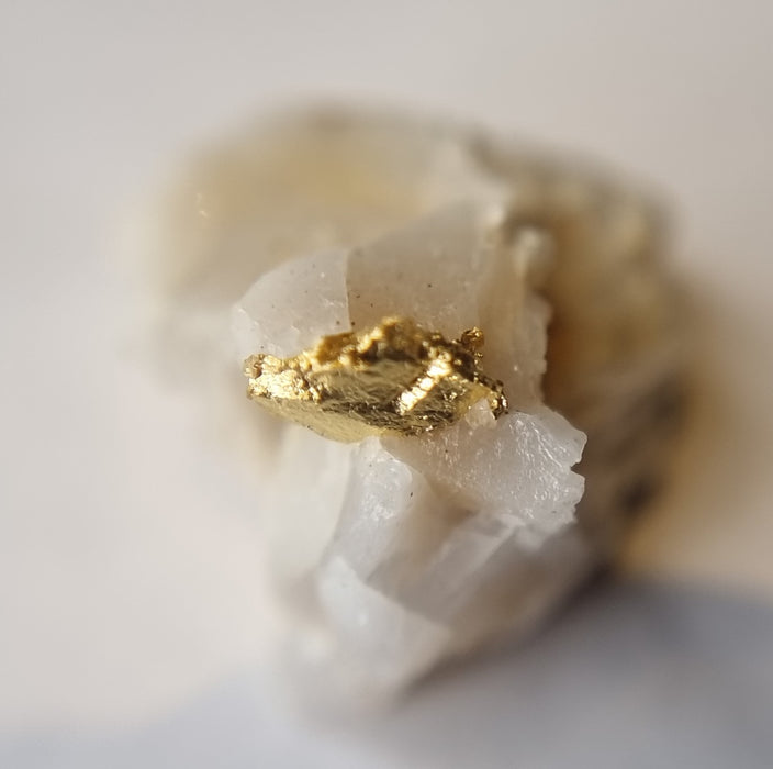 Gold in quartz - Berringa Victoria Australia   25198