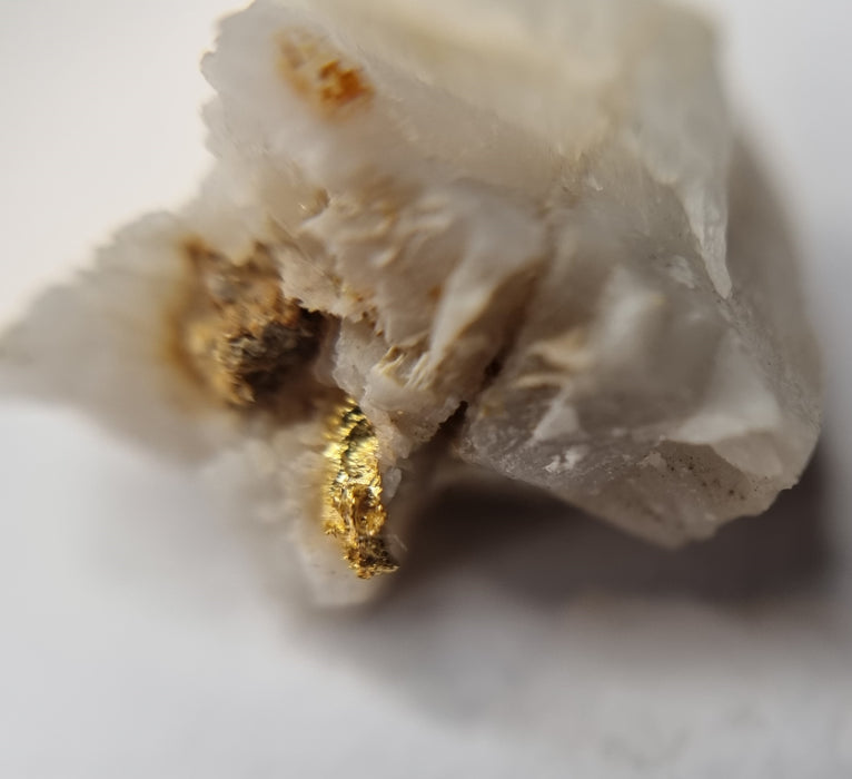Gold in quartz - Berringa Victoria Australia   25199