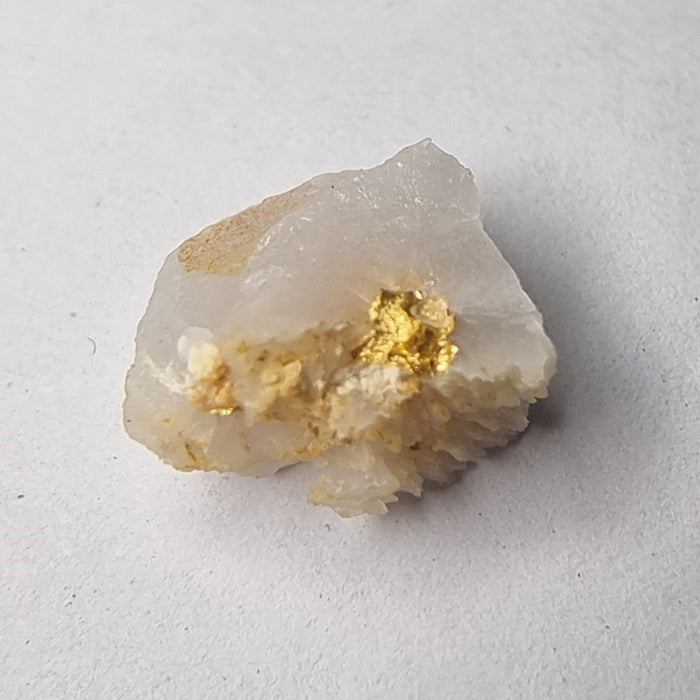 Gold in quartz - Berringa Victoria Australia   25203